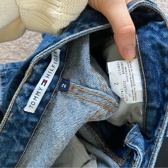 Vintage with tags Tommy Hilfiger jeans! - Picture 3 of 4